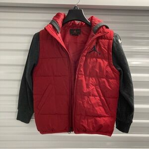 Jordan Kids Puffer Jacket in Red and Black